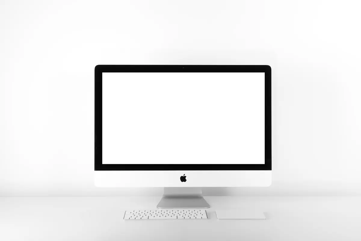 iMac 24" M3 · Grade A