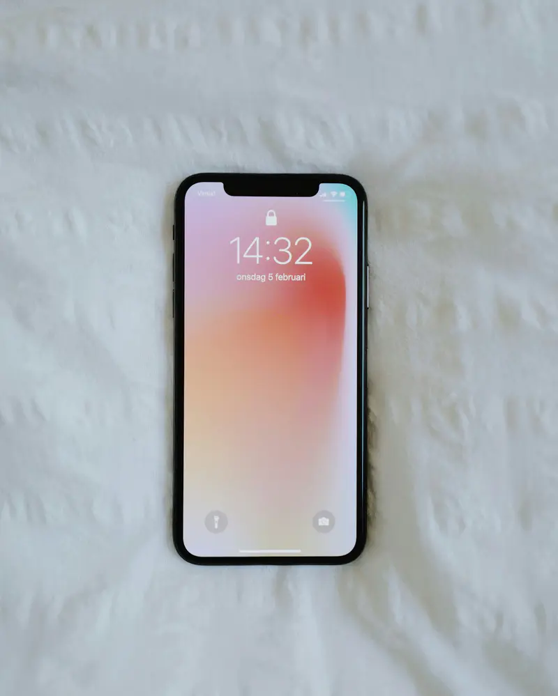 iPhone 15 · Grade B